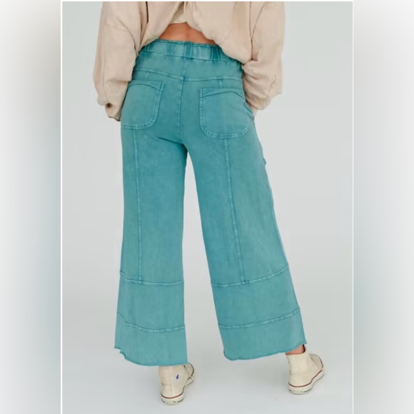 Lucky One Wide Leg Sweats - Picture 3 of 7